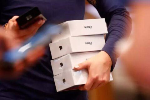 新iPhone卖到五位数,谁给了苹果涨价的自信?